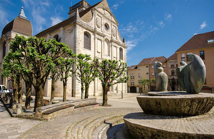 97. France – Bourgogne – Franche-Comté, près de Besançon, Oto-Rhino-Laryngologie